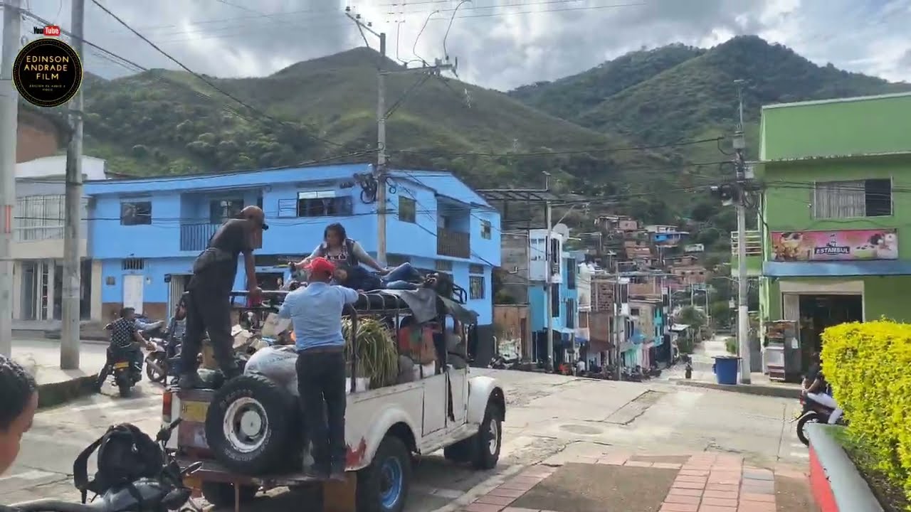 Recorriendo las Calles de Planadas, Tolima, Colombia El Corazón del Café