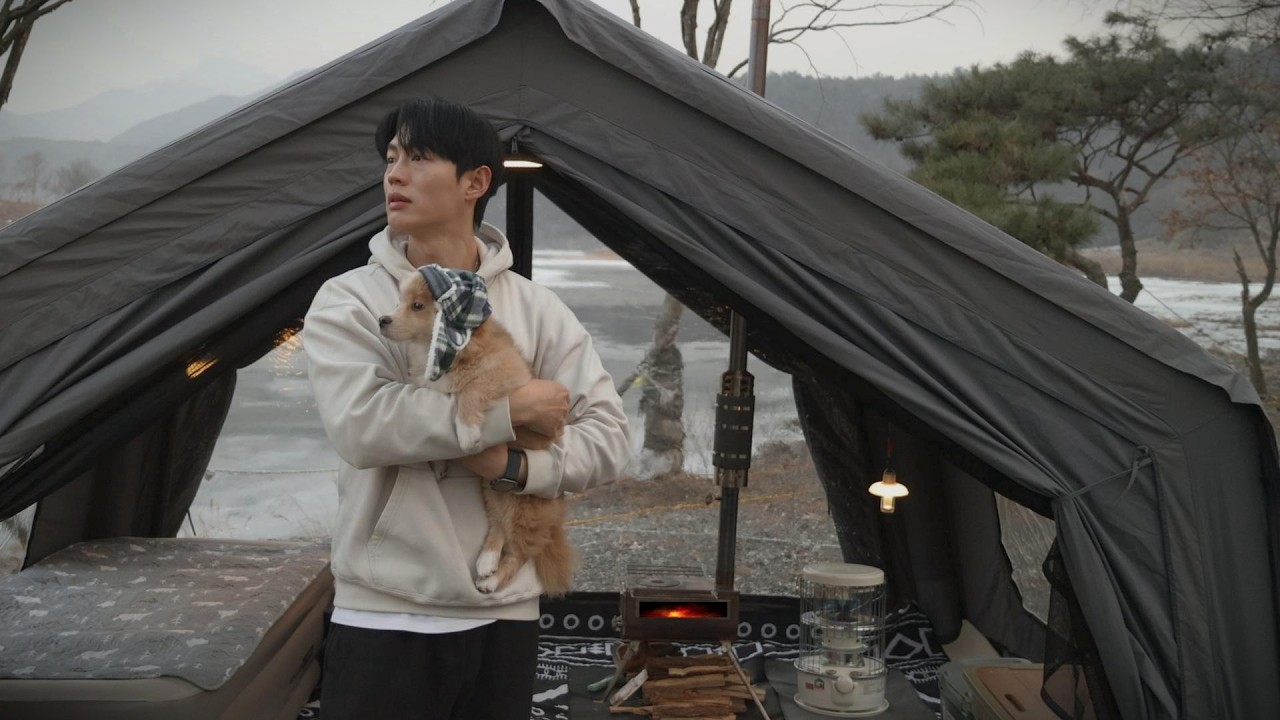 ❄️ 꽁꽁 언 호수뷰에서 강아지와 겨울 솔로캠핑 | 화목난로 ASMRㅣ캠핑 브이로그