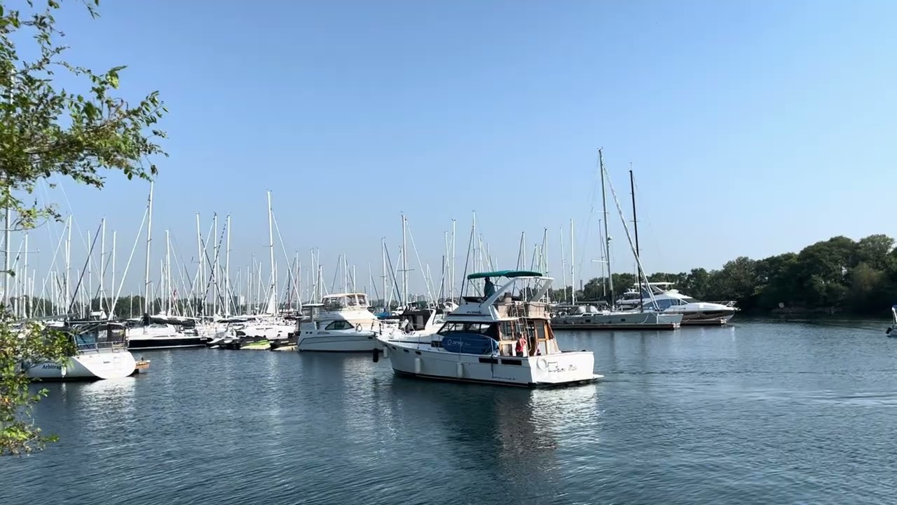 Lake Promenade at Mississauga