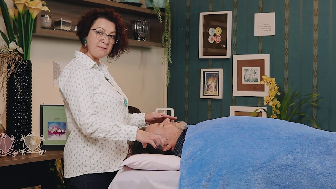 Curso de Reiki -  Procedimento de aplicação utilizando a maca - Aula 06