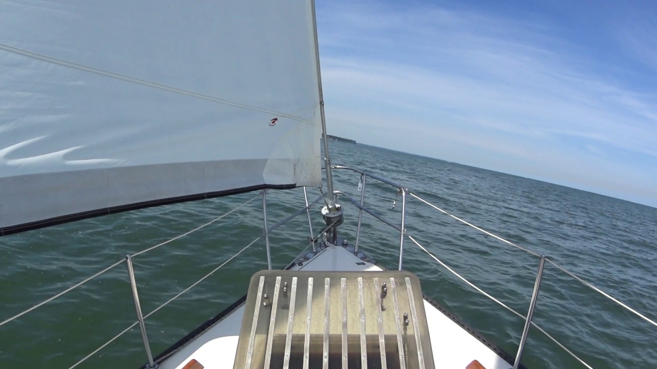 HD 5 Hour Relaxing Sailing Loop video - Ocean Sounds, Waves, Wind - Lake Erie Islands