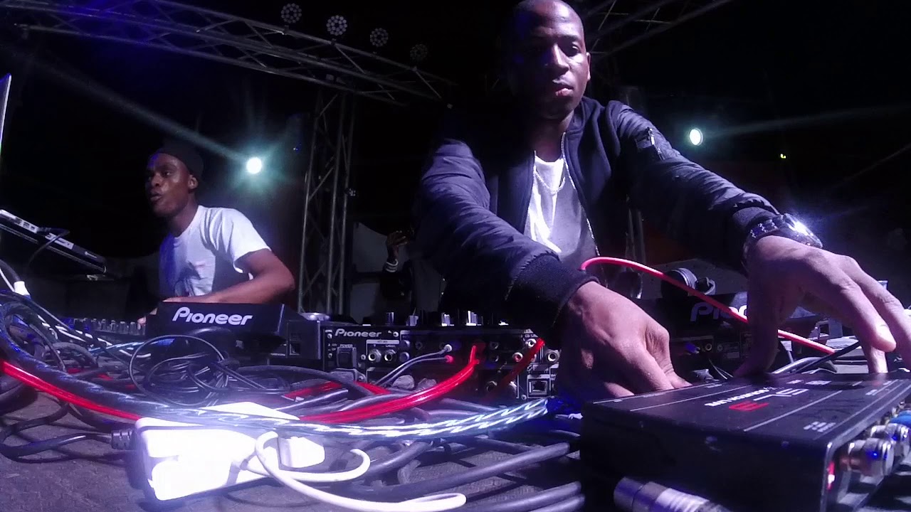 Dj LilCuA Mr.Tecnicas [ in Nacala Porto ] 2017