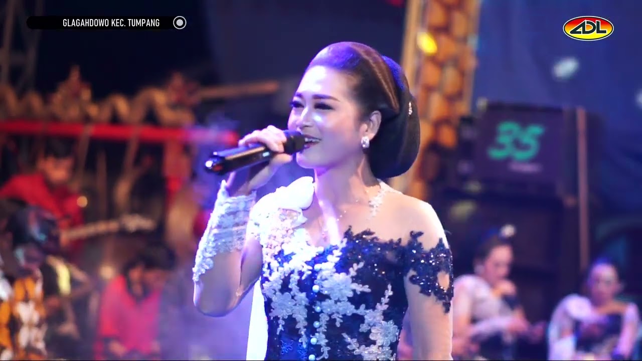 SUMEBYAR - Nur Fatimah with Adilaras live Glagah Dowo Tumpang