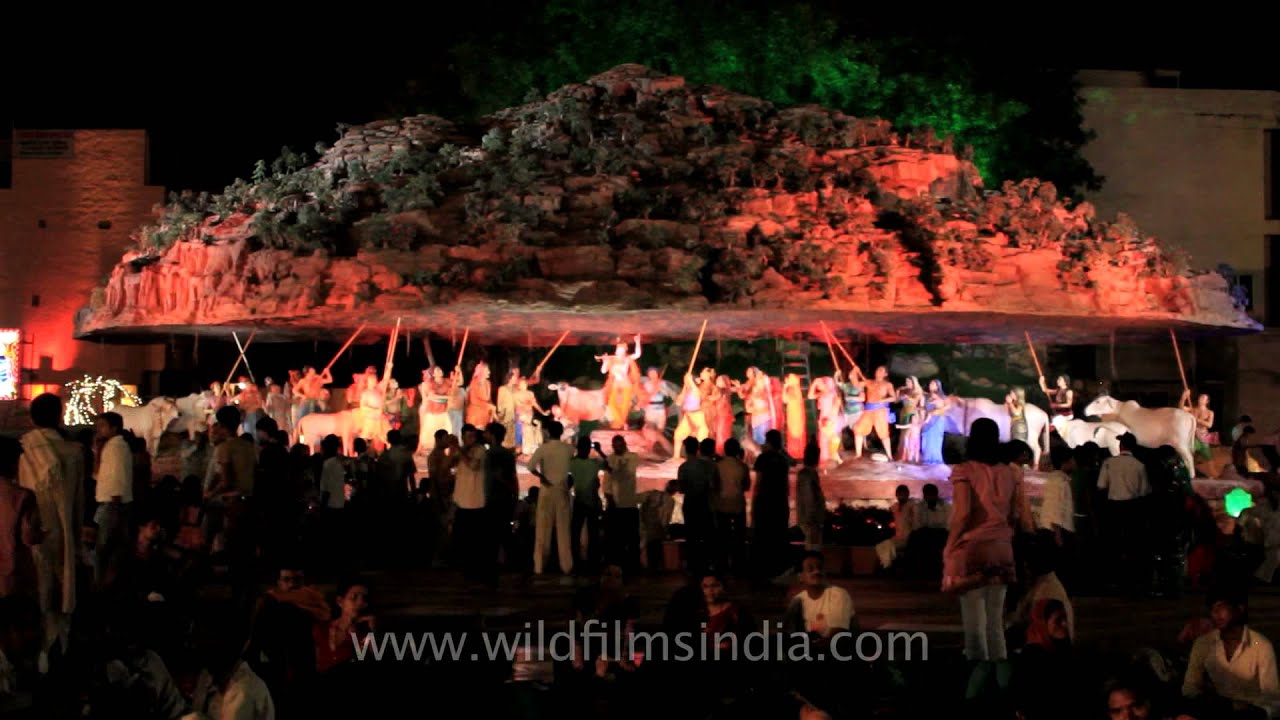 Huge sculpture of Lord Krishna lifting up Govardhan mountain outside Prem Mandir, Vrindavan