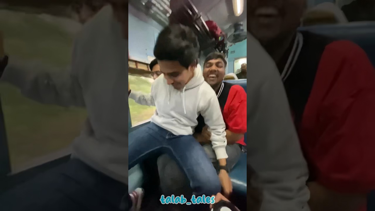 Indore railway 🚂 station pe ye kya?? Hua🫣😨| vlog #222 #shorts #dailyvlogs #minivlog