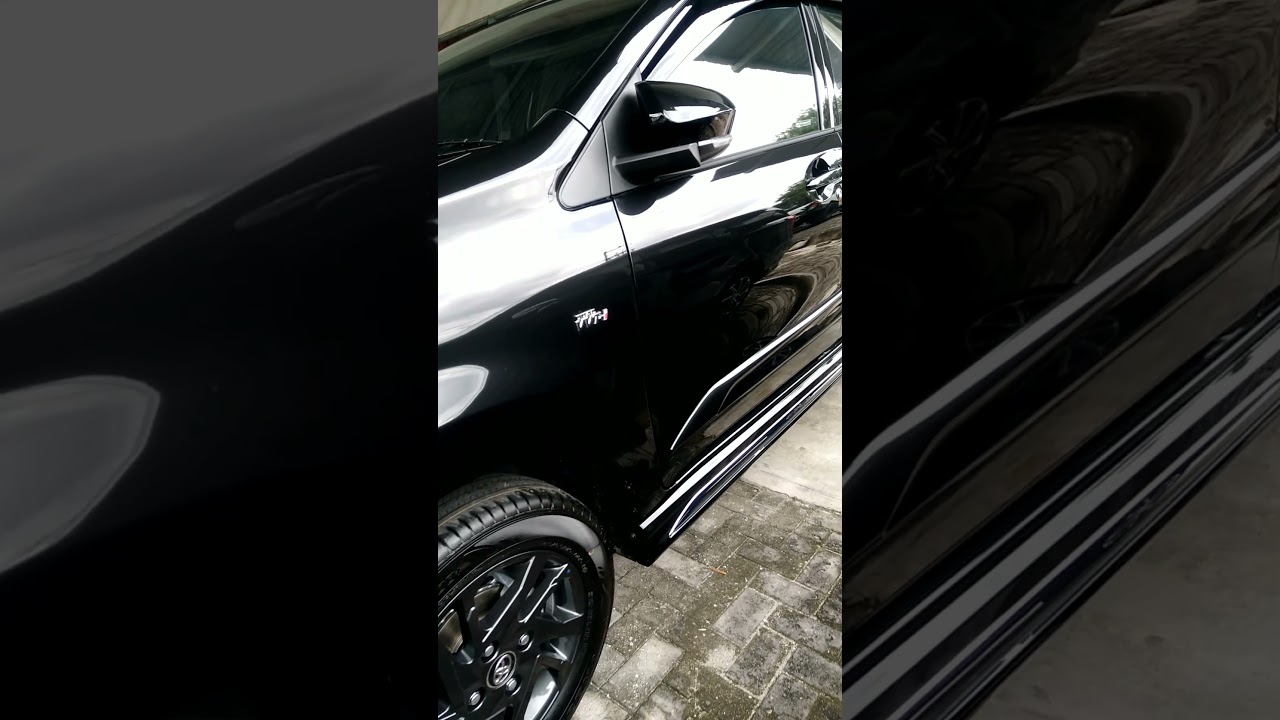 Avanza Veloz GR limited Warna Hitam