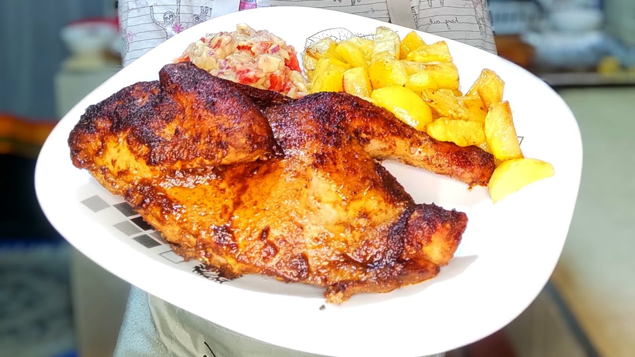 Roast chicken with Potatoes and Guacamole.#somethingsomething #sweet #simple #chicken