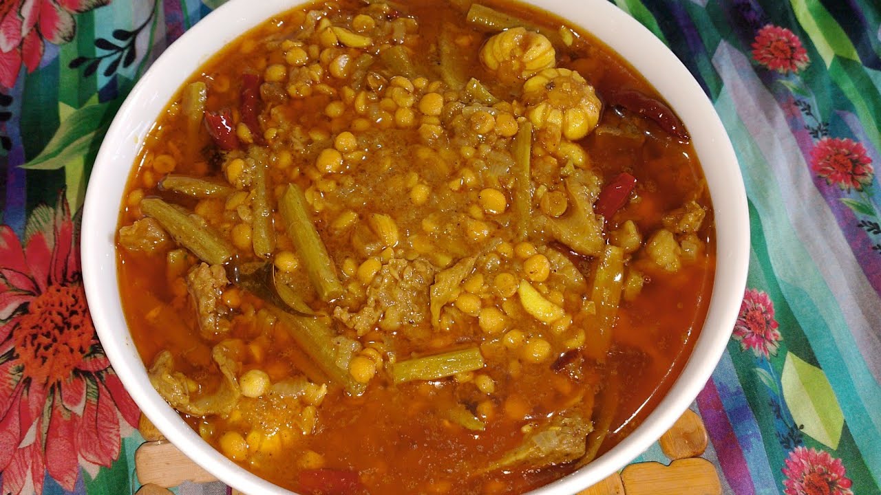 গরুর চর্বি দিয়ে বুটের ডাল ও ডাটা রেসিপি || # gorur corbi dea bootar dall ar data recipe 