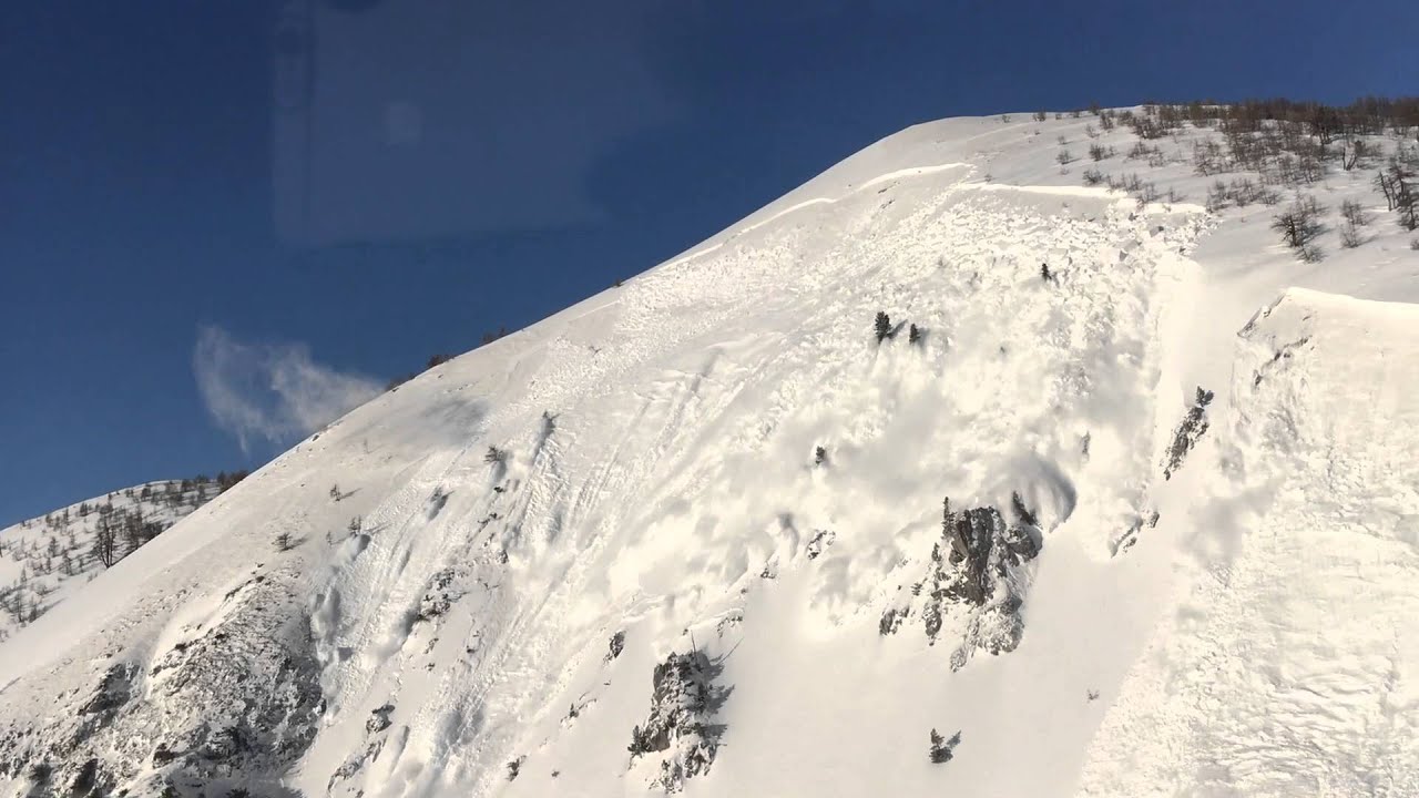 Déclenchement préventif d'avalanche à Castérino