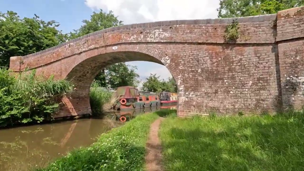 Brompton bike ride: Worcester and Birmingham Canal episode 2, Lock 6 to Hanbury Junction, narrowboat