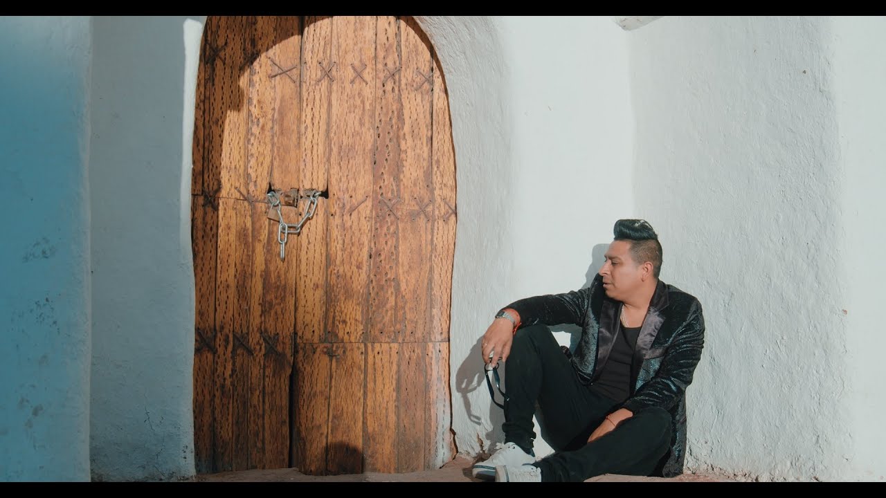 Partido En Dos - Victor Gaytán (video oficial)