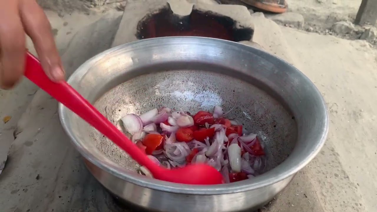 অল্প সময়ে আর সহজ নিয়মে ইলিশ এর ঝাল রান্না।