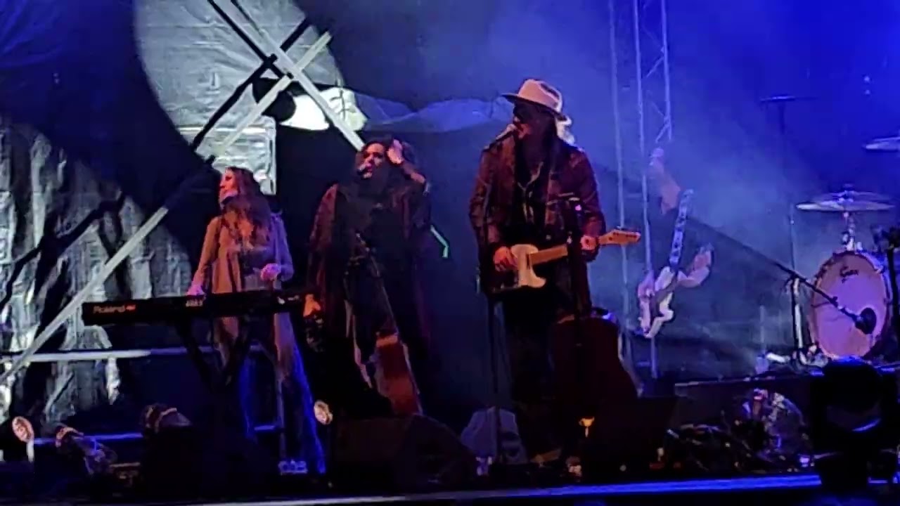 The Chain - Rumours ATL (Fleetwood Mac tribute) @ Amsterdams Bos Theater