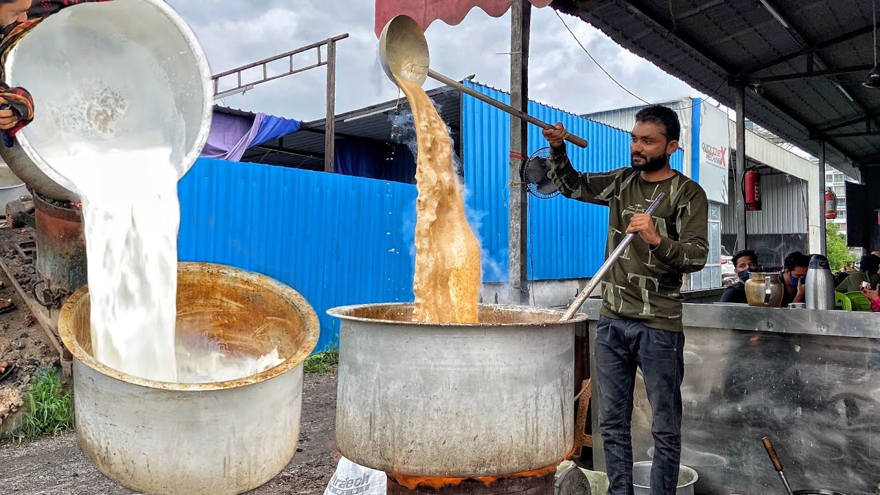NEXT LEVEL Tea Making of Gujarat😱 इस तरह से चाय बनते हुए कभी नहीं देखी होगा आपने😳 Indian Street Food