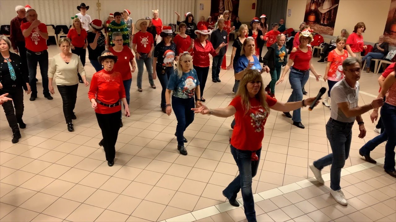 Longneck Way To Go... Sur une musique de Noël , initiation lors du bal de Noël 24 à Ste Foy 85..🥳👍💕