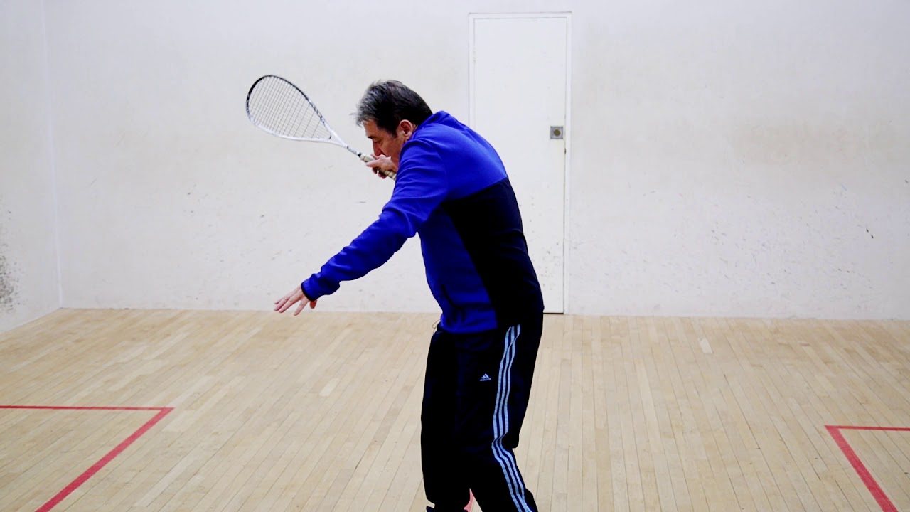 Squash tips: Holding the ball using your wrist - Dave Pearson