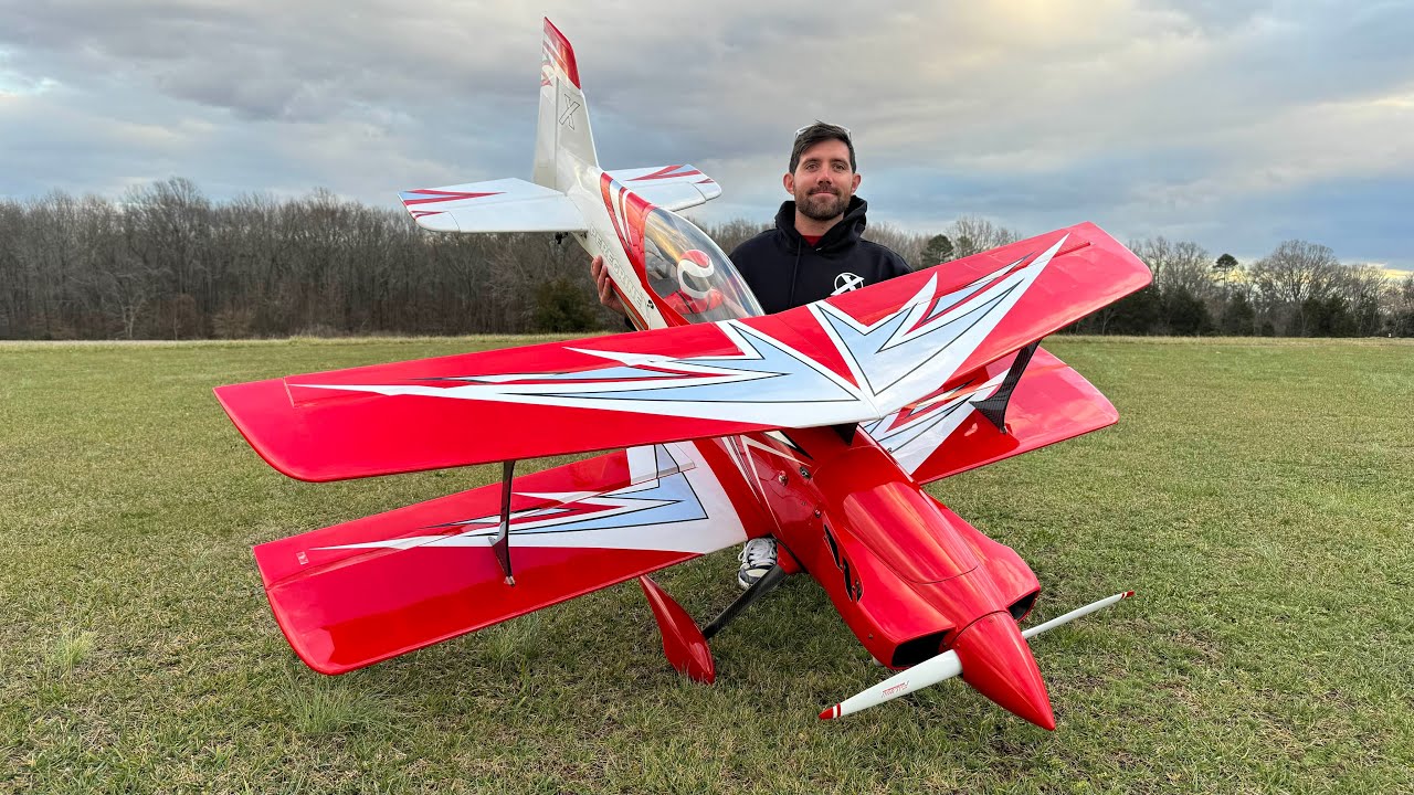 ExtremeflightRC 70cc Peregrine - Santiago Perez