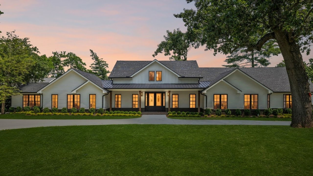 INSIDE This $3.6M GREEN HILLS Luxury Home with a Plunge Pool & Dream Kitchen | Nashville TN