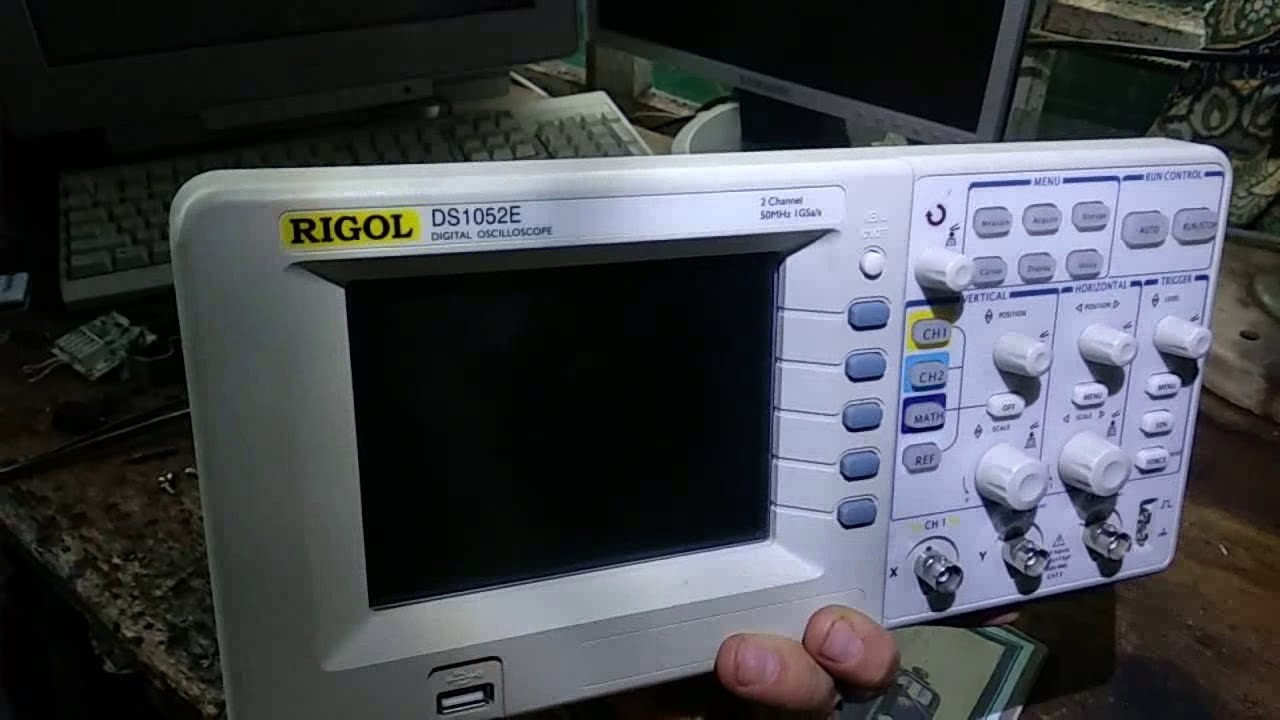Разбор осциллографа RIGOL DS1052E