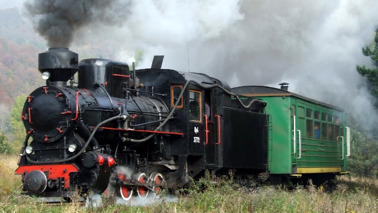 Jesień z parowozem w Bieszczadach - wąskotorowy pociąg specjalny z Kp4-3772