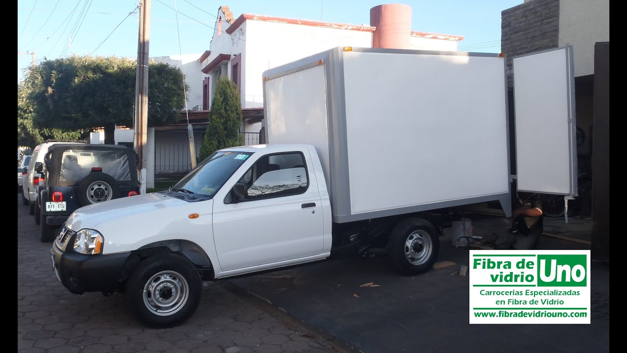 Caja Seca Nissan NP300 de Fibra de Vidrio Ligera