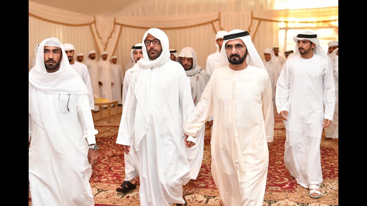 محمد بن راشد يقدم واجب العزاء في الشهيد جاسم البلوشي بمنطقة خران في رأس الخيمة