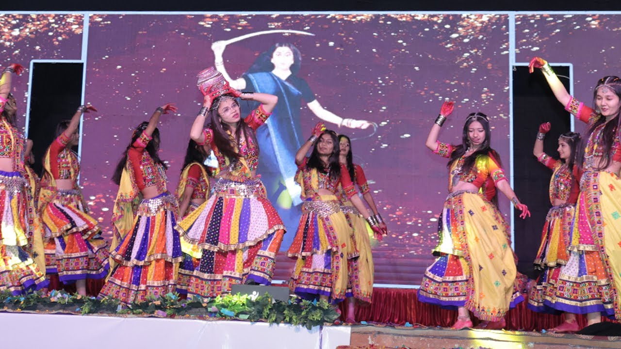 ગરબા | મણીબા વિદ્યા સંકુલ |