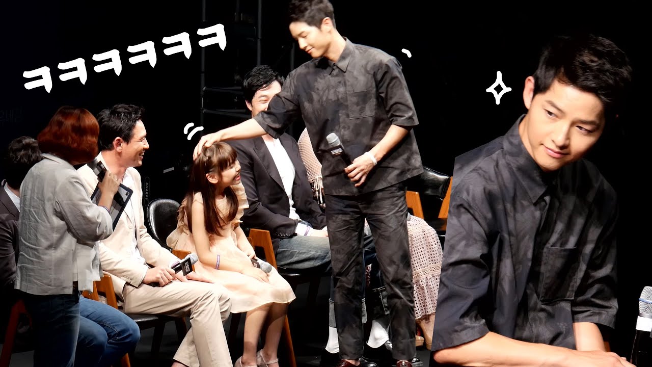 [ENG] 송중기를 더 좋아하는 딸, 질투하는 황정민 Daughter likes Song Joong-ki more than father: 군함도 쇼케이스: 직캠 Fancam