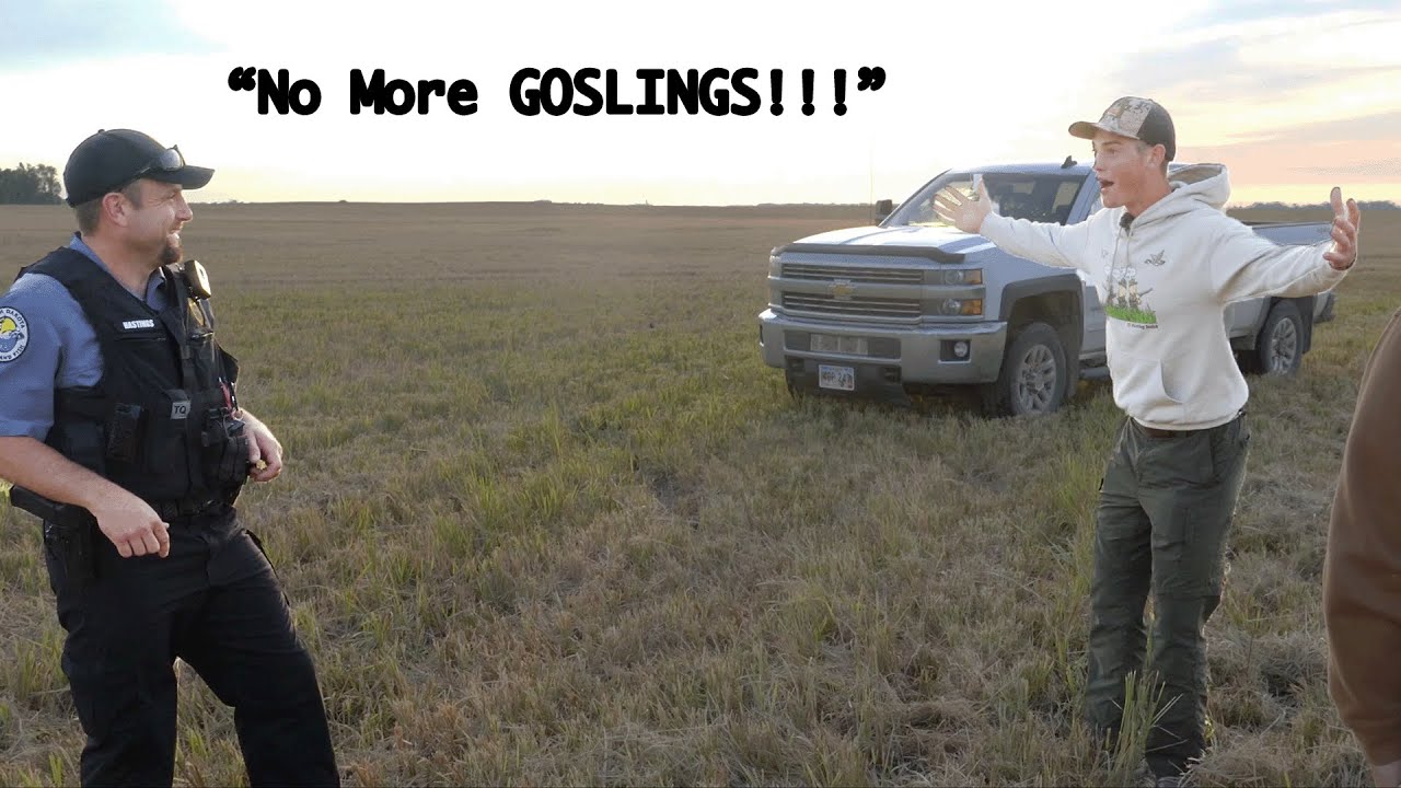 Nodak Early Season Goose Hunt! (Game Warden Called)