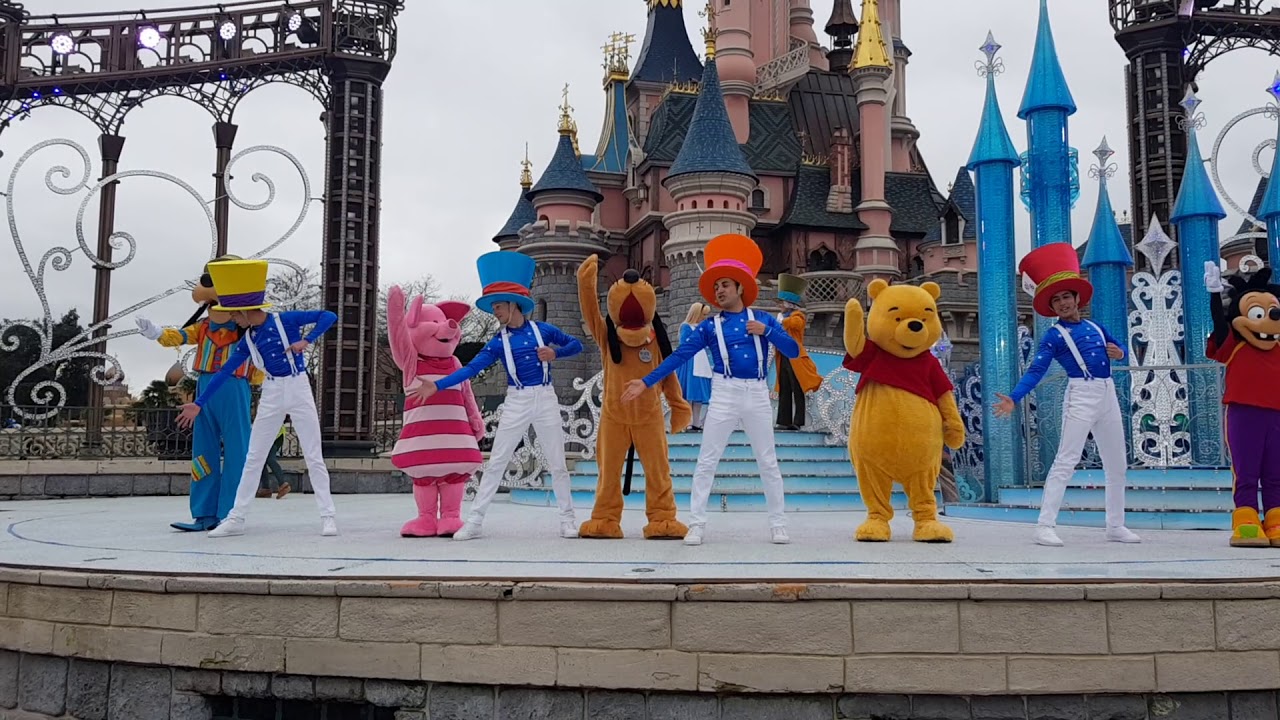 Spectacle Mickey présente : Joyeux Anniversaire (Disneyland Paris 29/01/2018)