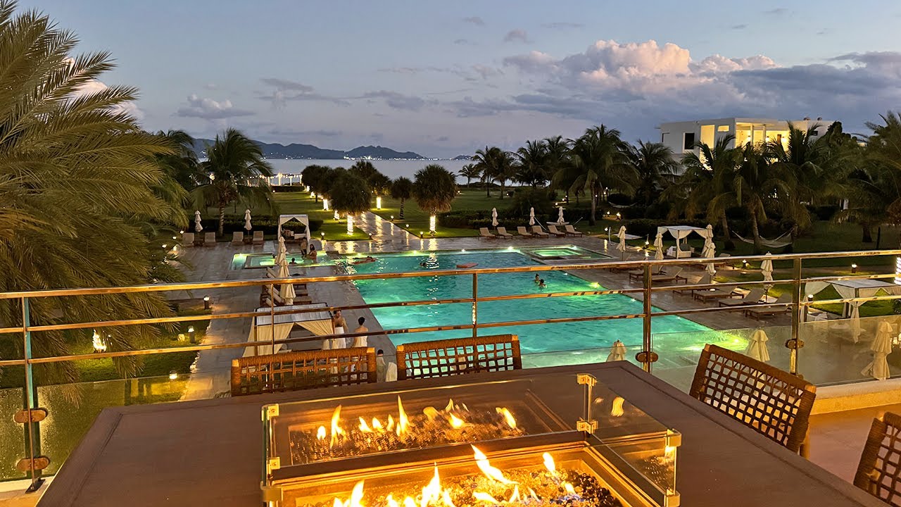 A Perfect Night at Aurora: Fine Dining, Sweet Treats & a Thrilling Show