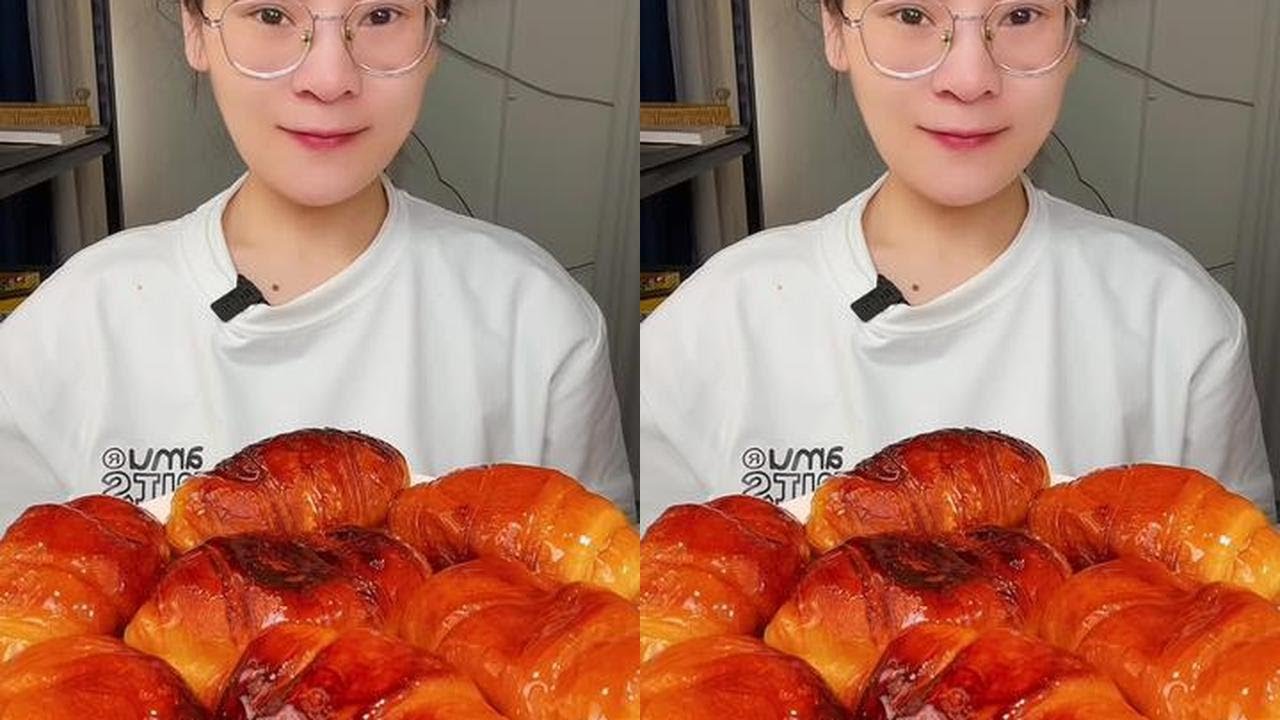 I put honey on my fried bread, not oil! Fried bread with honey is really delicious!