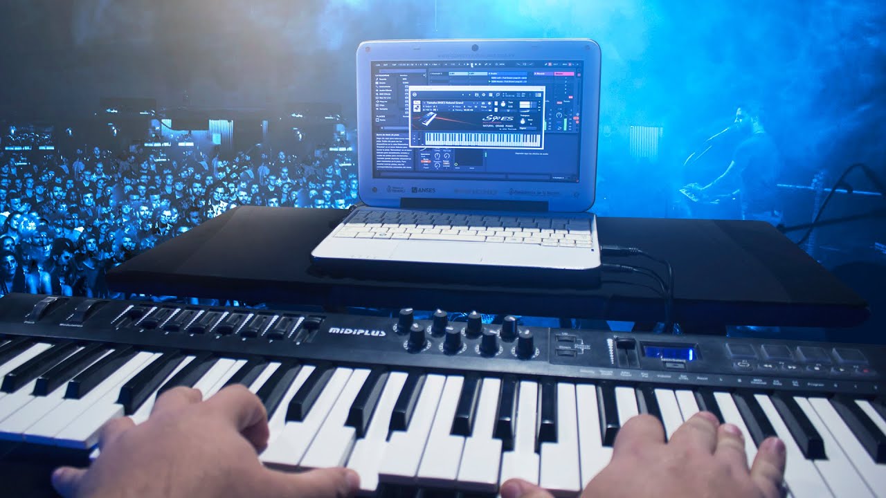 Pruebo la NETBOOK del Gobierno para TOCAR EN VIVO! 🎹😨 ¿Aguantará? 🔥