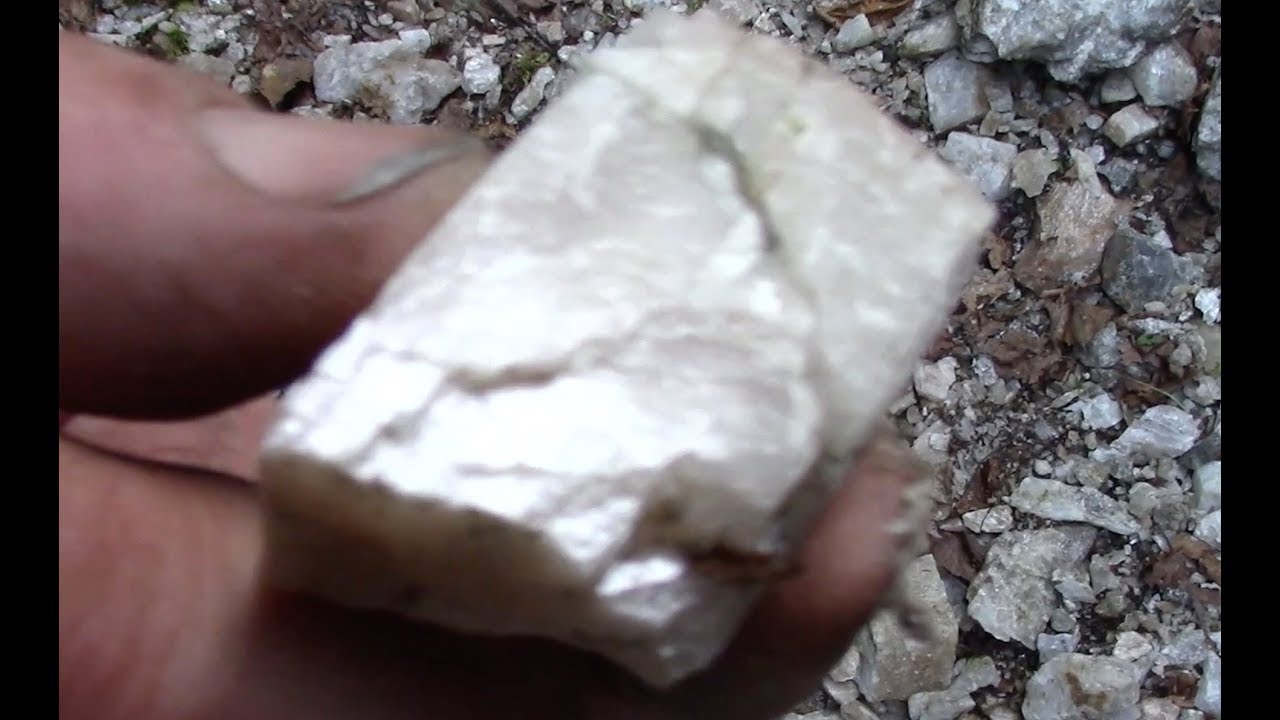 ROCKHOUNDING AT TROUT CREEK COMET QUARTZ MINE