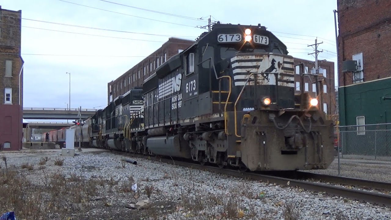 Chasing an NS Thoroughbred SD40 in 2021! NW 6173 Leads D32!
