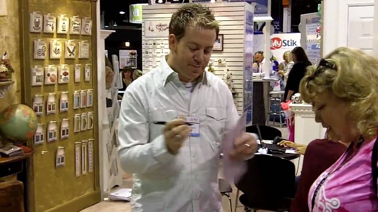 Meet the Vagabond Machine inspired by Tim Holtz - Sizzix