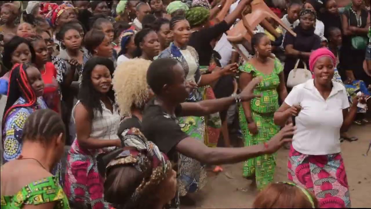 Obsèques de la danseuse Sandrine à Pointe-Noire ( Muntuta )
