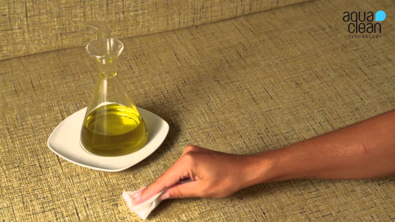 Как удалить пятно от растительного масла с диванной обивки Aquaclean&reg;