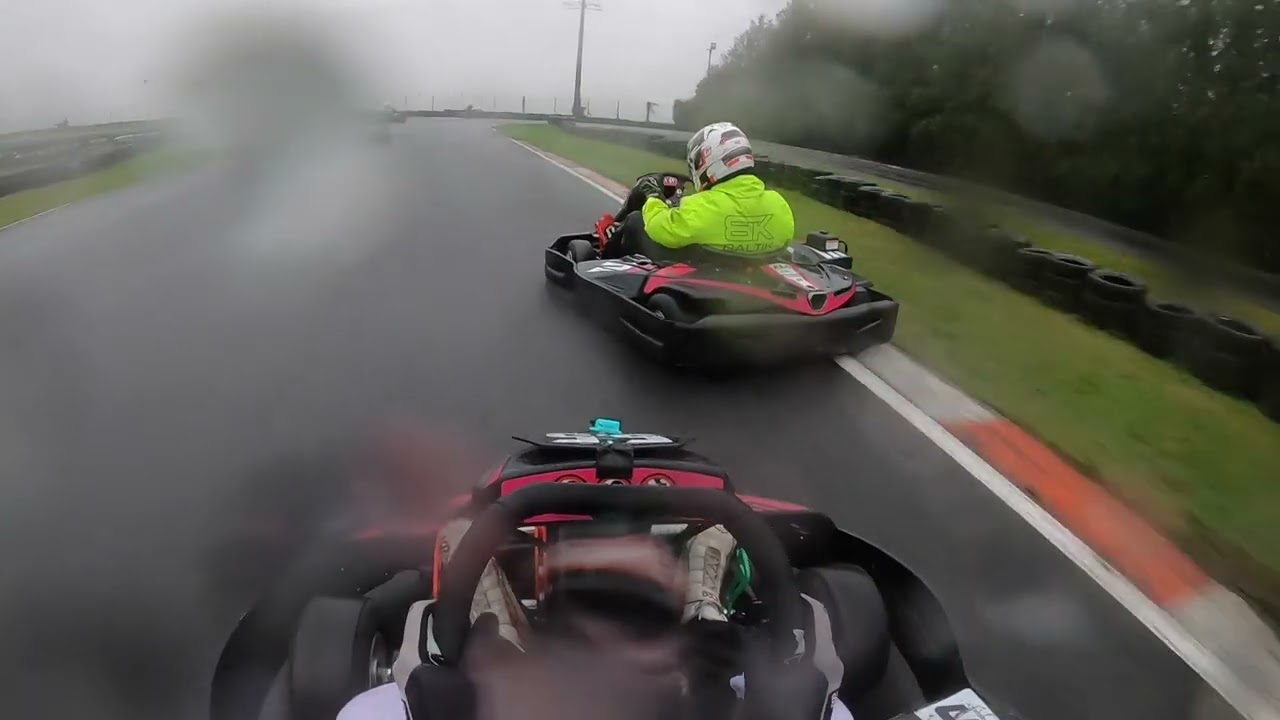 KLN GP DE NOEL 2025 karting loisirs neuilly endurance pluie overtake
