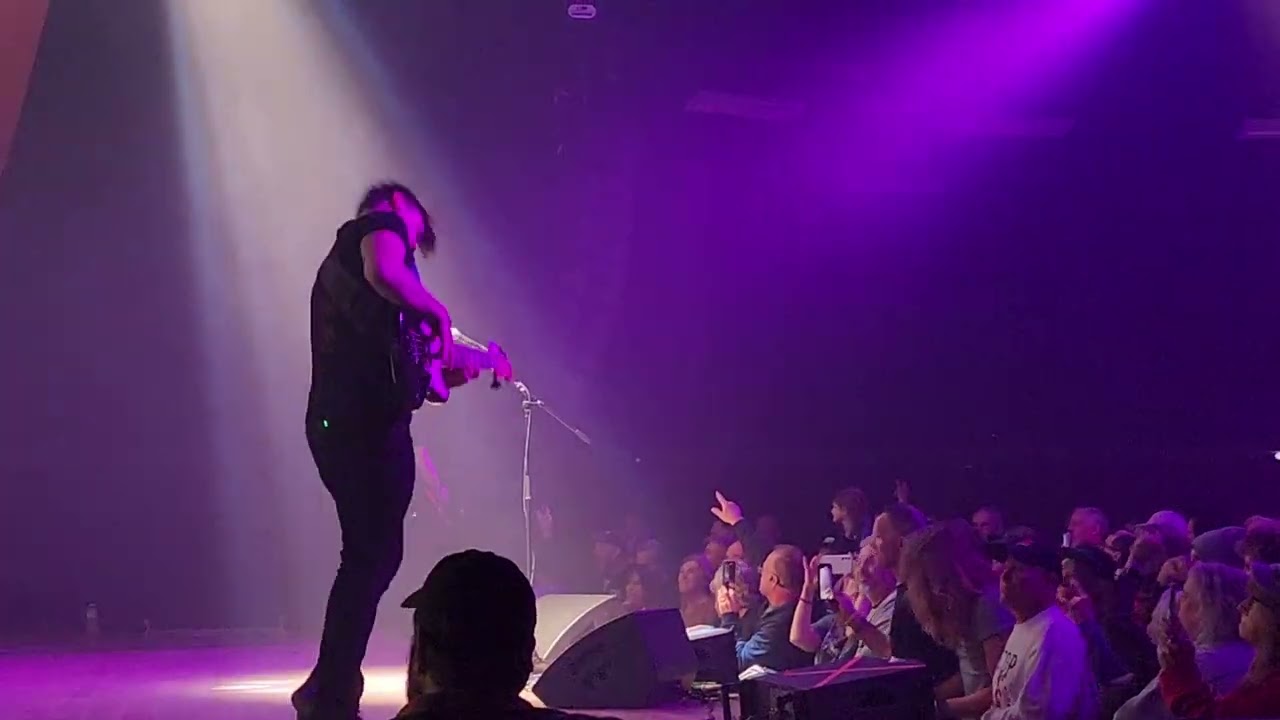 Anthony Gomes 