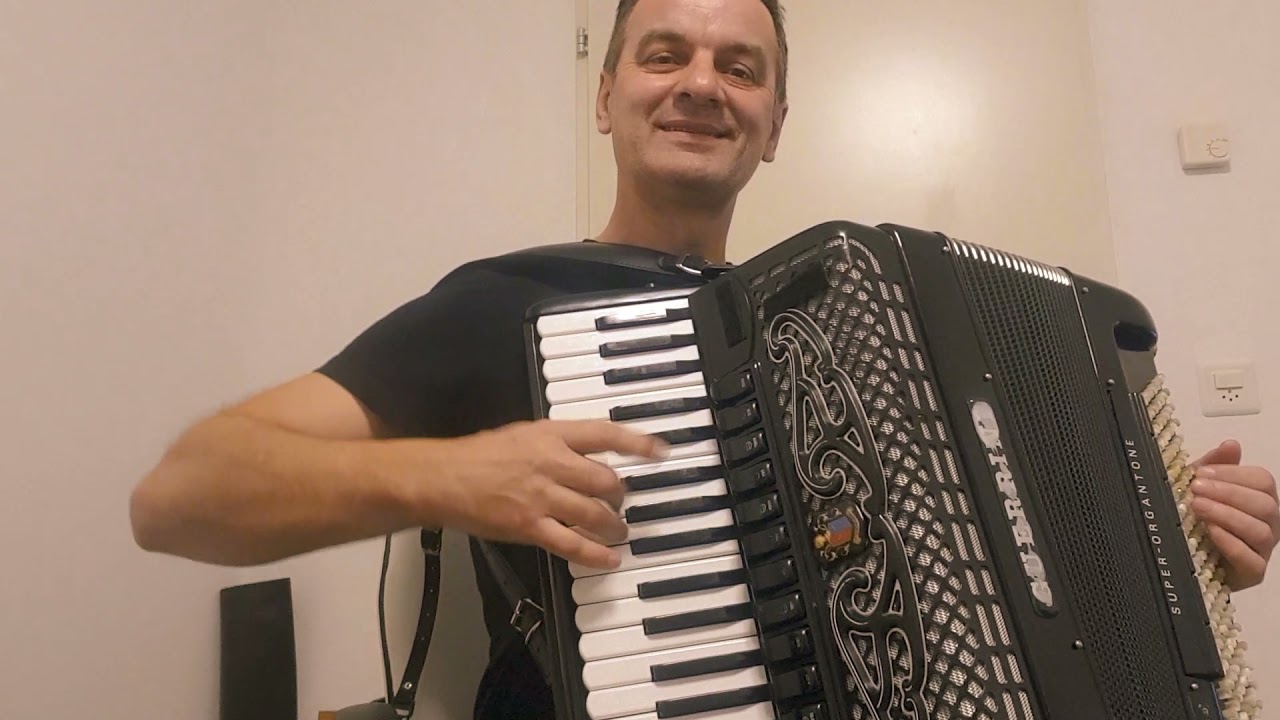 Eso Balic - svijet ucenja sviranja harmonike. 