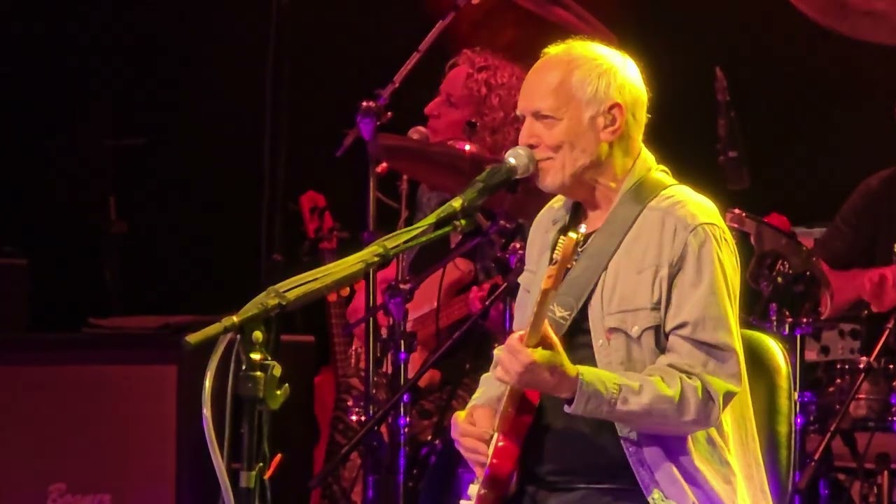 Peter Frampton - Show Me the Way live in 2025 Phoenix, AZ