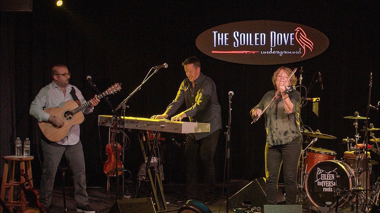 Eileen Ivers - 7 min of Irish Trad Joy - intimate venue