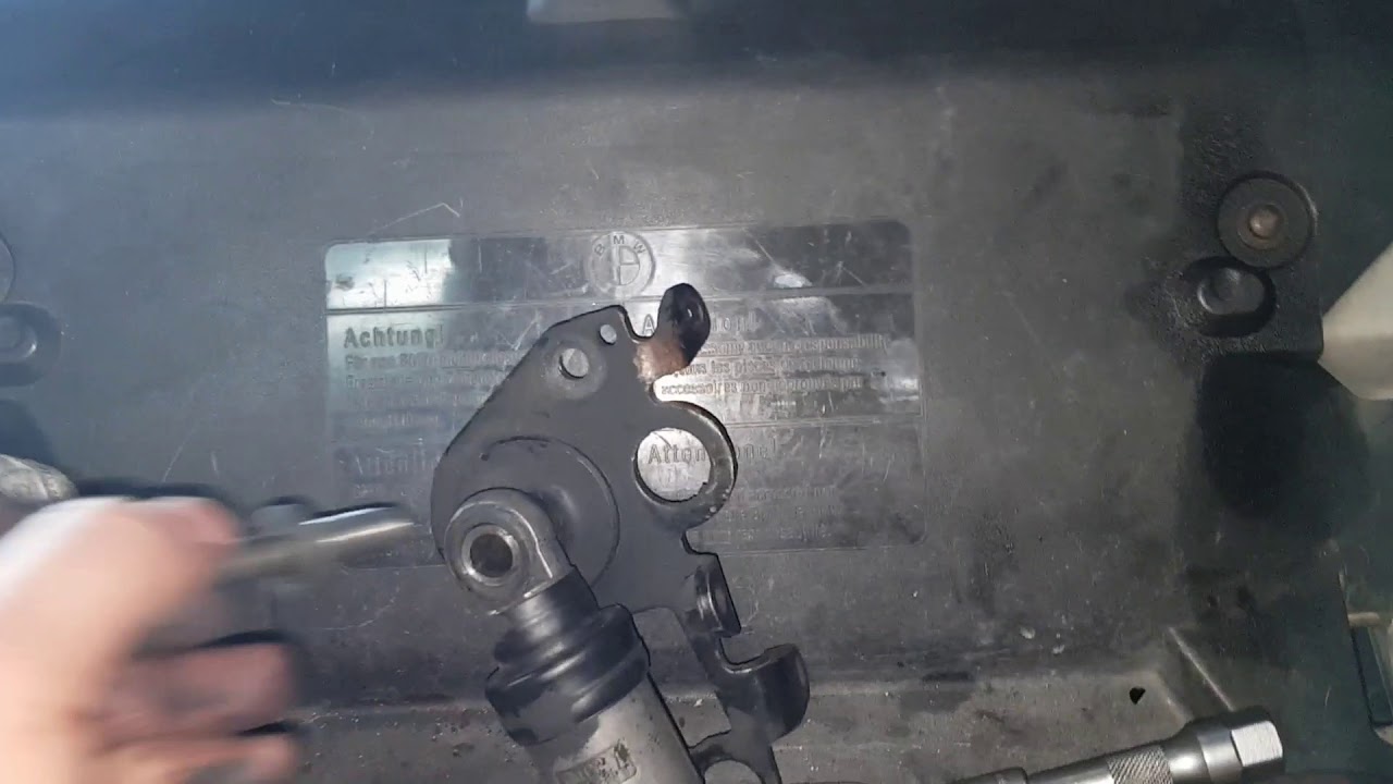 Troca da correia de acessórios e tensor Bmw E36 318tds