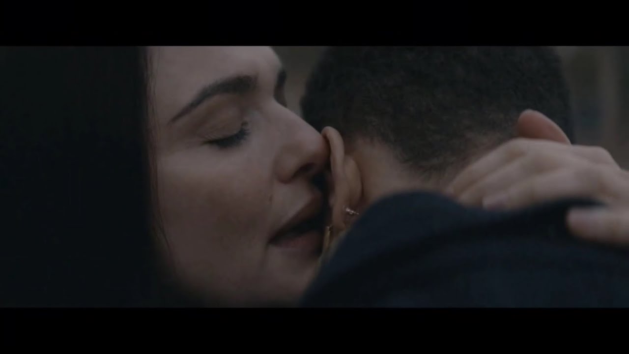 Beverly and Genevieve ❤️ Dead Ringers 🏳️&zwj;🌈 Lesbian kiss 💋 New!
