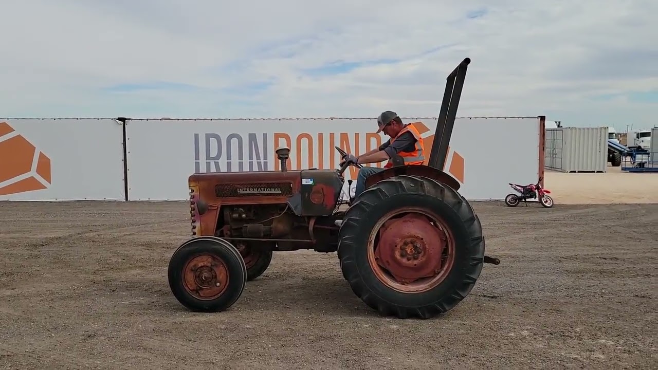 1960 INTERNATIONAL B275 For Sale