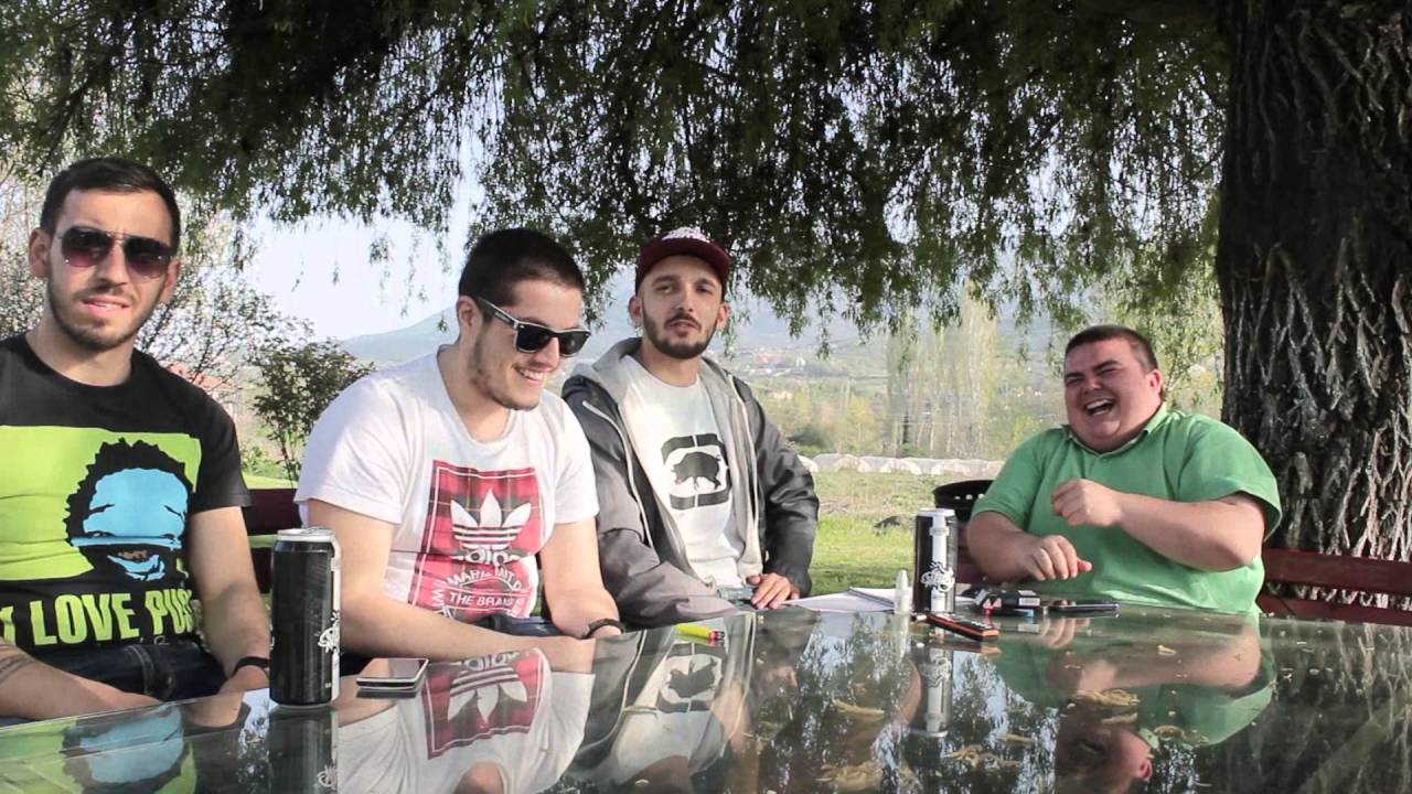 Зад аголот го промовира новиот албум „Зад шпиунката“