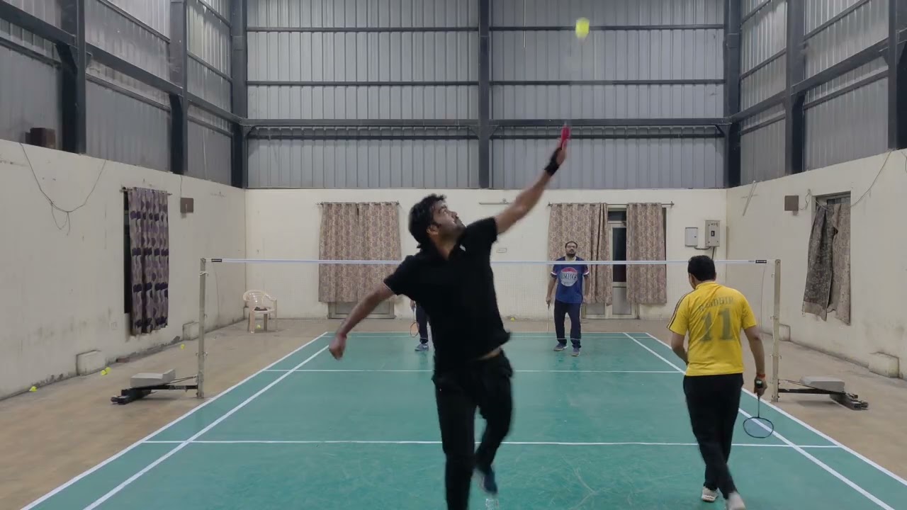 BK Yadav & Randhir Vs Gaurav Mehrotra & Ashish Goyal badminton 🏸 doubles match 