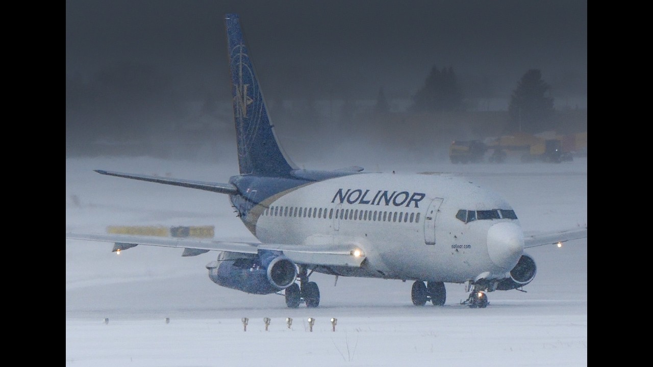 Nolinor 737, CargoJet 757, Aussie Dash 8. Plane Spotting at Winnipeg Airport Episode 3