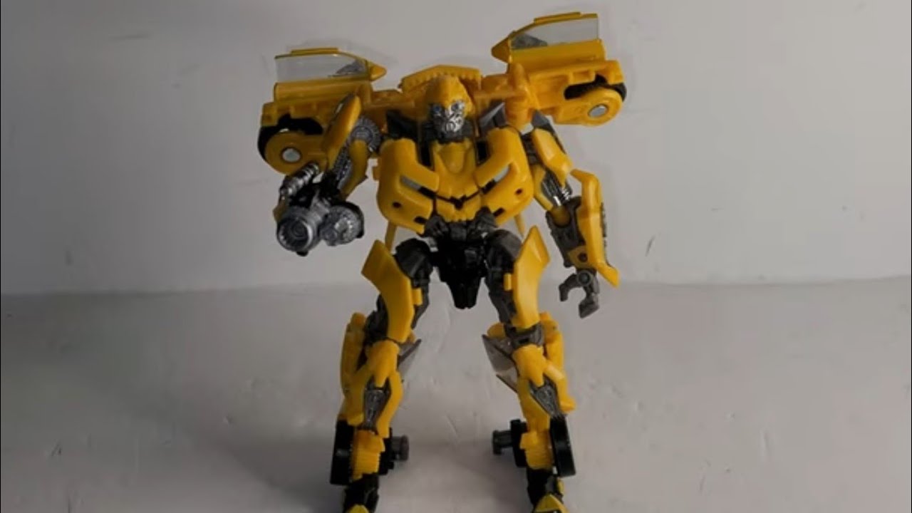 Transformers Studio Series Deluxe Class BUMBLEBEE review